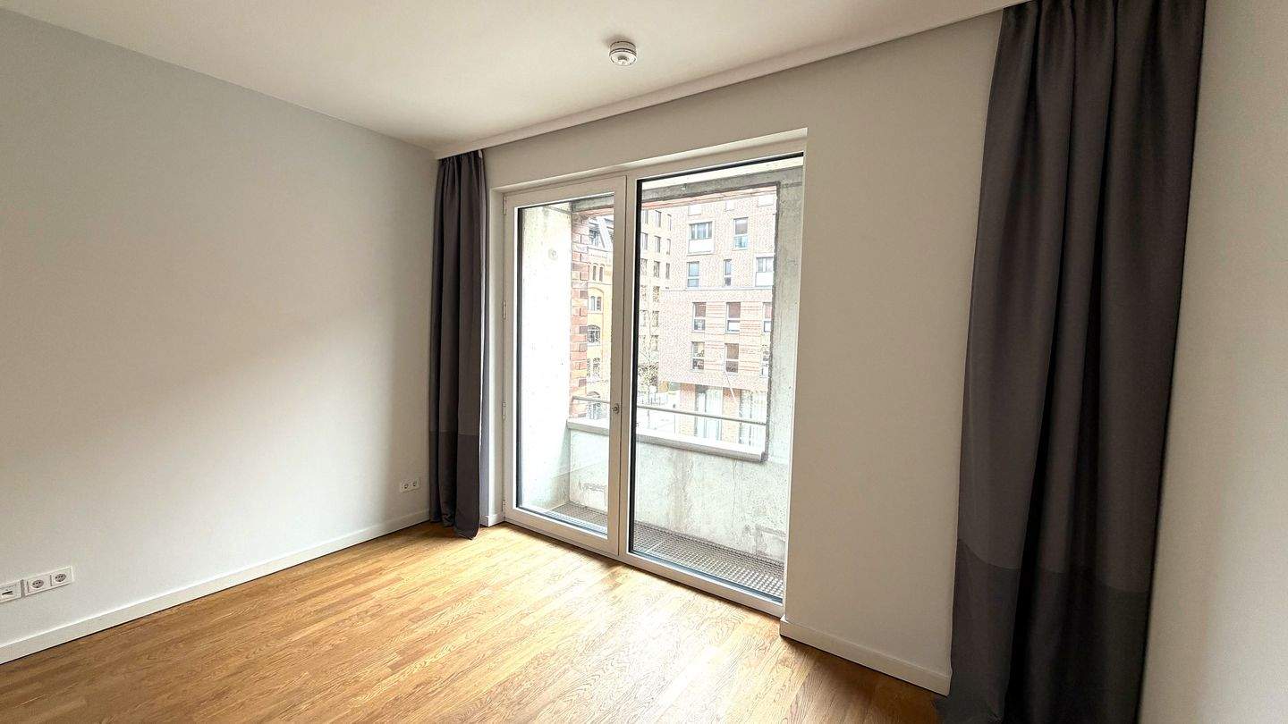 Stilvolle 2-Zimmer-Wohnung mit Loggia, Tiefgarage & Dachterrasse mit Blick auf Elbphilharmonie und Michel – Hamburg – Vorschaubild 5