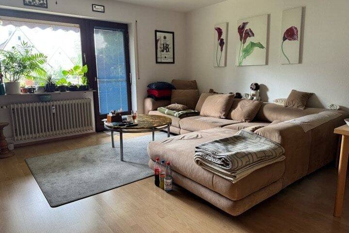 Vermietete 2,5-Zimmer-Wohnung mit Balkon und Stellplatz im gewachsenen Wohngebiet von Nürnberg-Altenfurt – Nürnberg – Vorschaubild 2