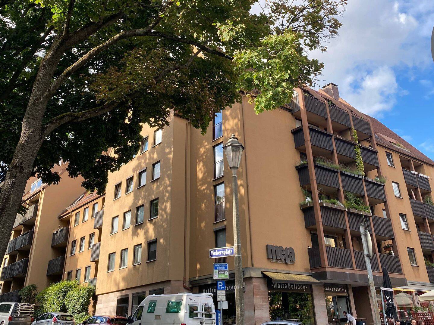 Exklusive möblierte 2-Zimmer-Wohnung mit Balkon & Aufzug in der Nürnberger Altstadt – Nürnberg – Vorschaubild 2