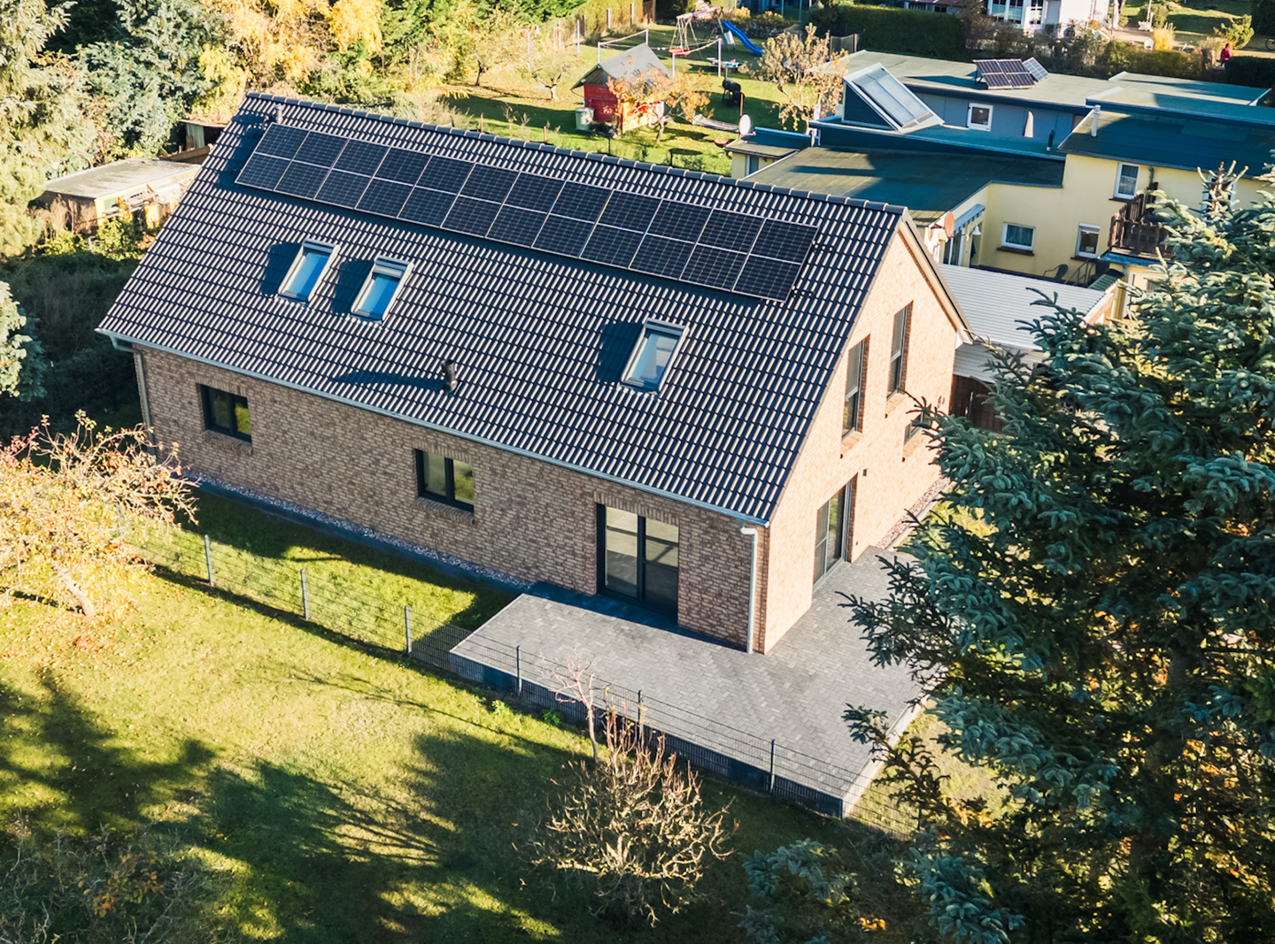 Bezugsfertig ! Neubau Niedrigenergiehaus mit zwei Wohneinheiten in Barth – Barth – Bild 1 von 9