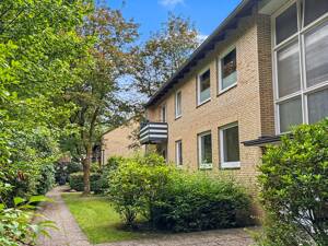 Ihr neues Zuhause in Volksdorf : großzügige 4,5-Zimmer-Eigentumswohnung mit Loggia und Balkon – 22359 Hamburg – Vorschaubild 2