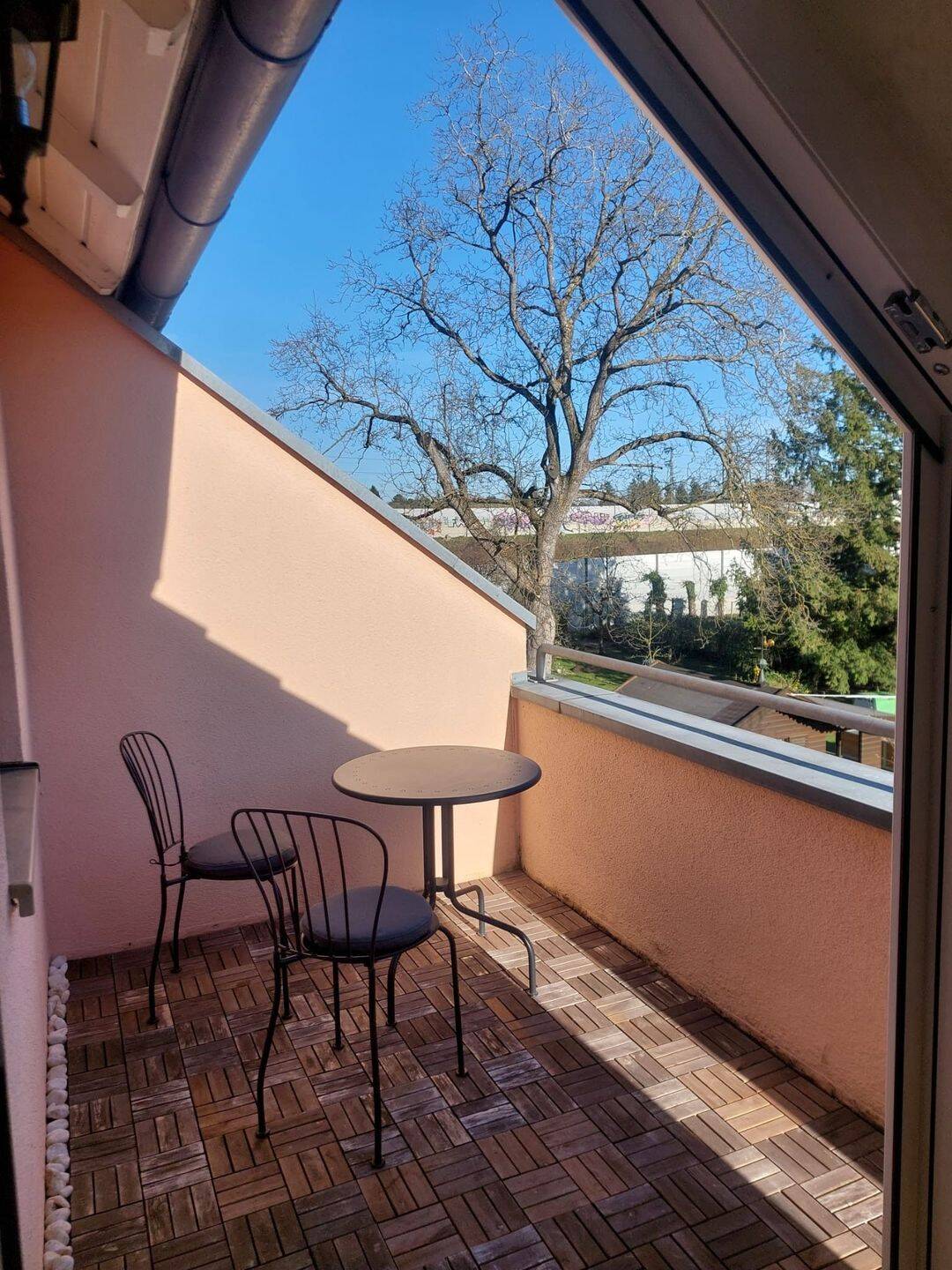 Sehr schöne 2-ZKB-Terrassenwohnung im 2. Stock – Augsburg – Vorschaubild 3
