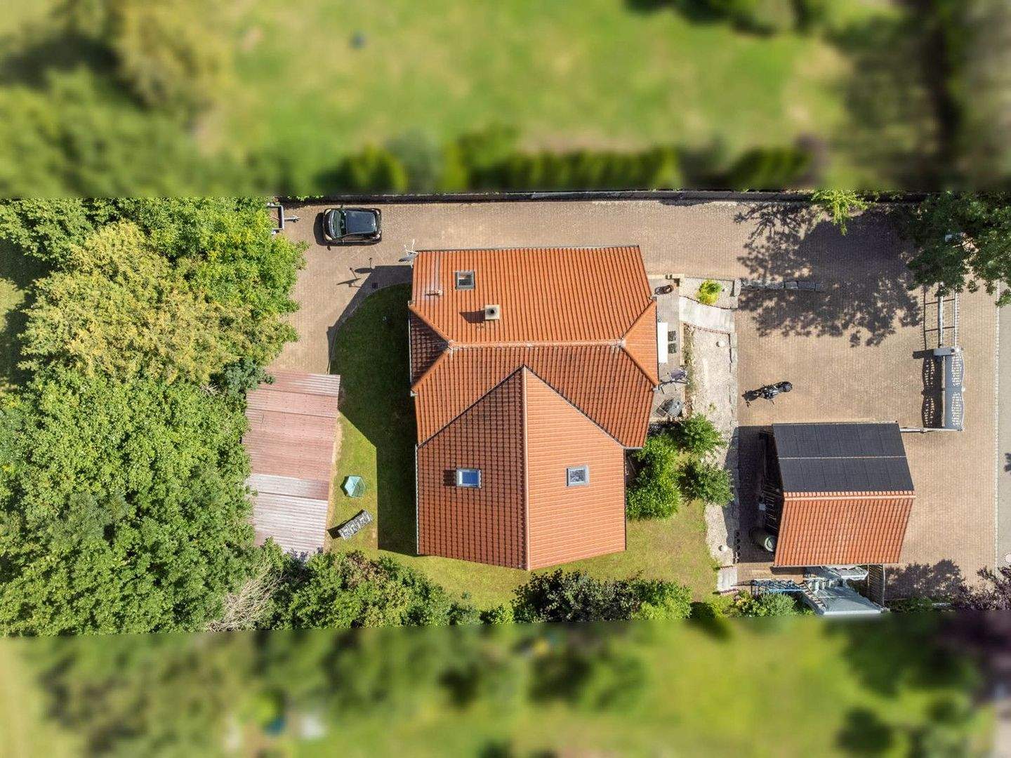 Energieeffizientes Einfamilienhaus (Bestand: Massiv Blockhaus Neubau: Holzständer) zu verkaufen – Babenhausen – Bild 1 von 9