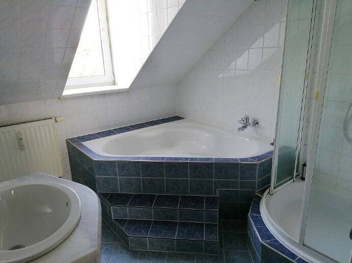 !! Maisonette-Wohnung mit Einbauküche, 3-Zimmer !! – Chemnitz – Vorschaubild 4