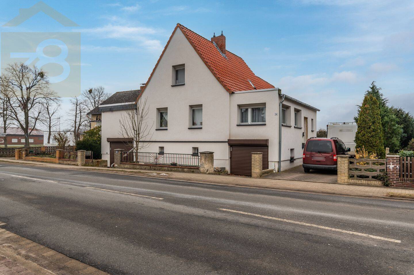 Einfamilienhaus mit Einliegerwohnung und großem Entwicklungspotenzial! Mein Haus = Mein Partner! – Grafhorst – Bild 1 von 9