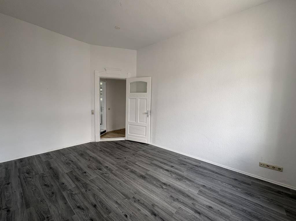 Renovierte 3-Zimmer-Wohnung mit Altbaucharme in Bremerhaven – Bremerhaven – Vorschaubild 8