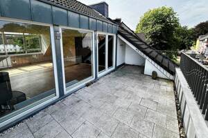 Großzügige Dachgeschosswohnung mit Dachterrasse und Kamin – 45355 Essen – Vorschaubild 3