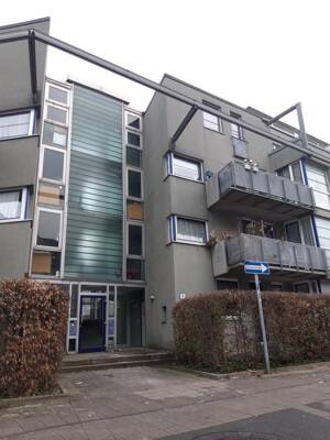 Bei VIVAWEST die Sonnenstrahlen auf dem eigenen Balkon genießen.