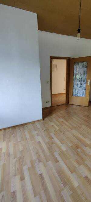 3 Zimmer Helle WG Wohnung - 1 Jahr befristet – 70186 Stuttgart – Vorschaubild 8