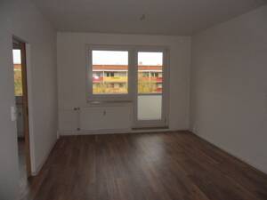 Wunderschöne 3-Raum-Wohnung in ruhiger und grüner Lage – 7549 Gera – Vorschaubild 3