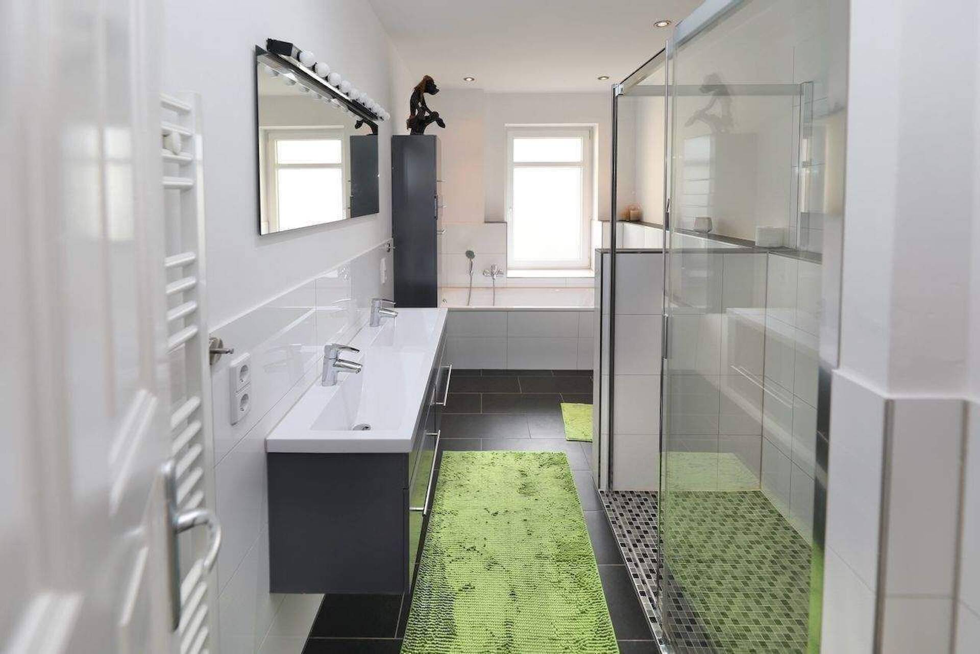 Etagenwohnung in 10243 Berlin mit 152 m² kaufen