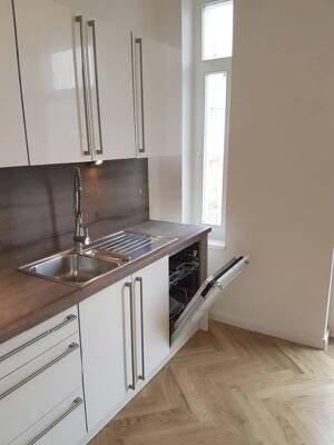 Altbaucharme trifft Moderne - bezugsfreie 3-Zimmerwohnung in Friedrichshain – 10247 Berlin – Vorschaubild 9