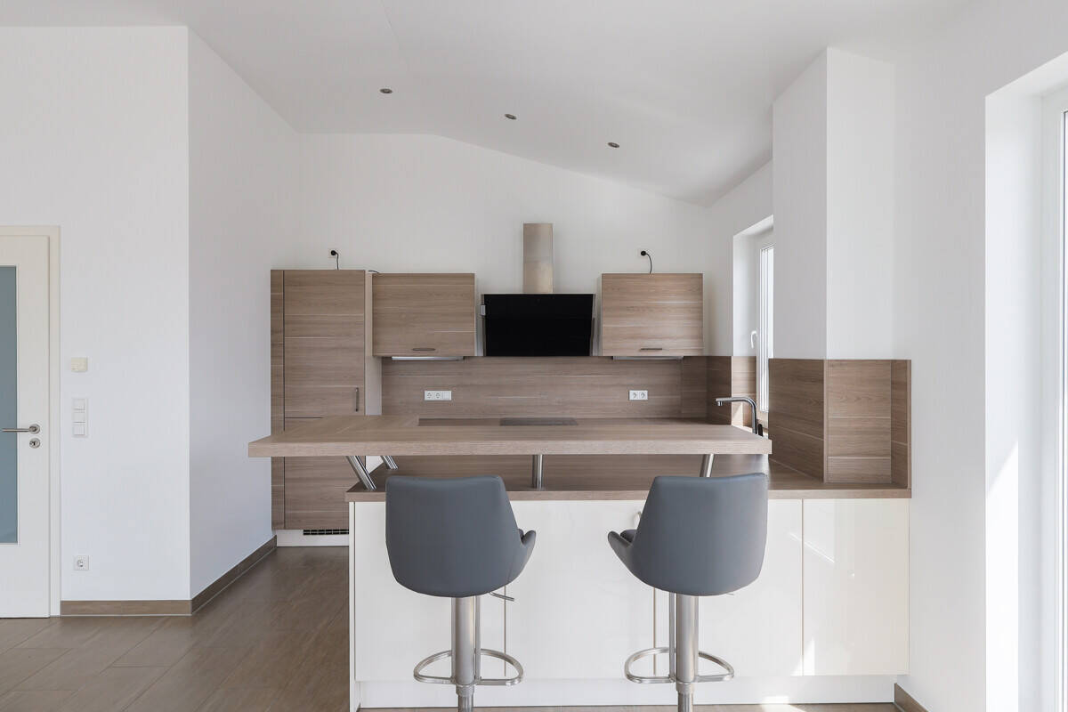 Hochwertige Penthouse-Wohnung mit weitläufiger Dachterrasse in Ingolstadt-Hollerstauden! – Ingolstadt – Vorschaubild 9