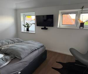 Moderne 3-Zimmer-Dachgeschosswohnung mit großzügigem Balkon und Einbauküche in Quakenbrück – 49610 Quakenbrück – Vorschaubild 4