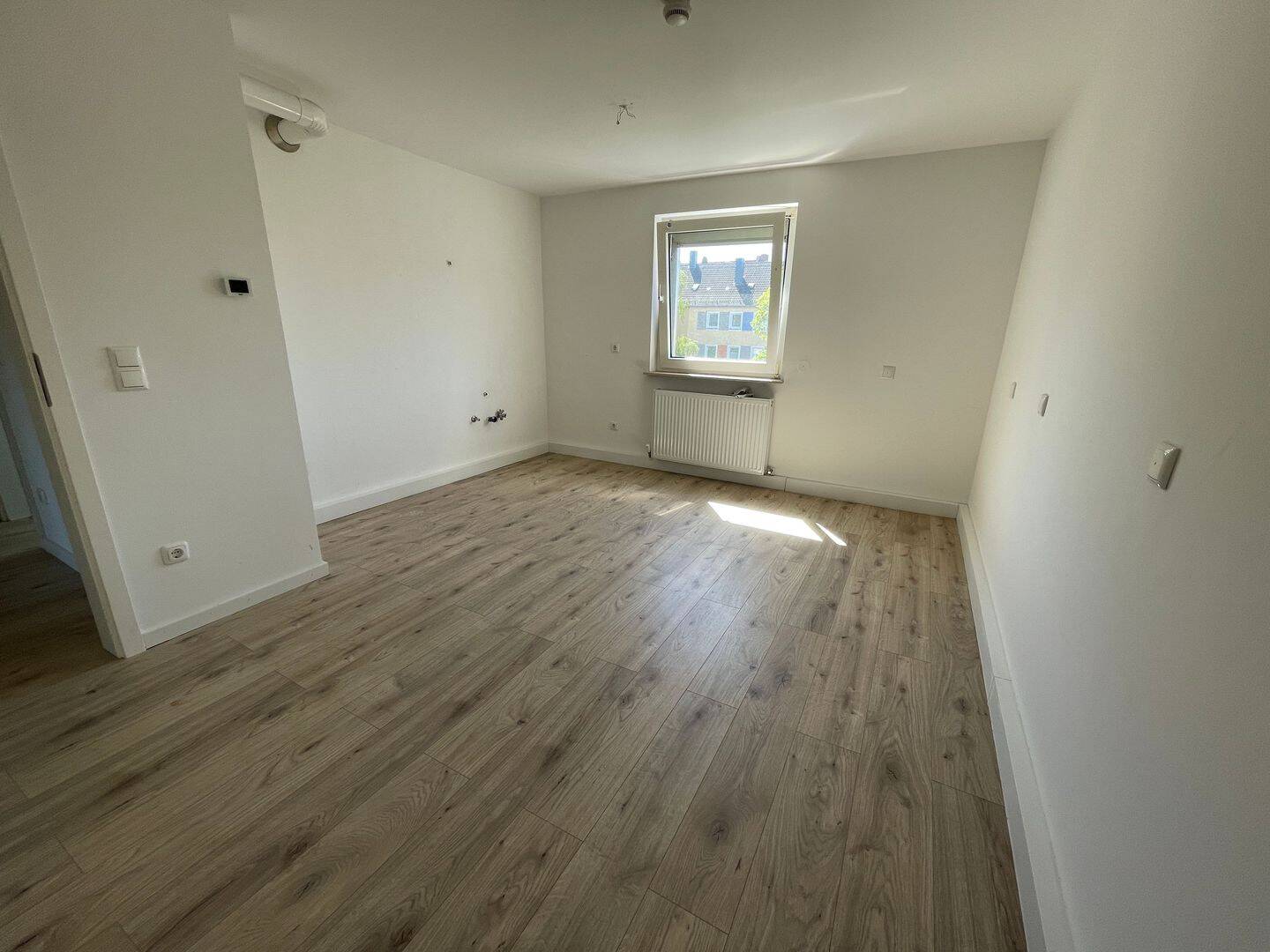 Helle 2-Zimmer Wohnung im 4.OG am Südstadtpark in Fürth!