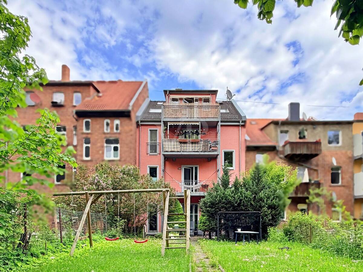 Solides Investment im Zentrum von Jena: MFH mit 4 Wohneinheiten & hoher Wohnqualität – 7743 Jena – Bild 1 von 3