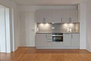 2 ZKB Küche mit Loggia und TG, S4 Aubing 350m – 81249 München – Vorschaubild 4