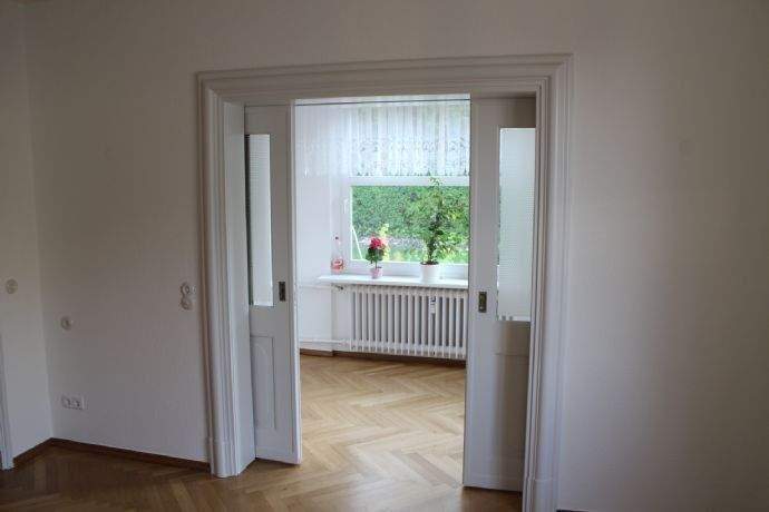 Attraktive 5,5 Raum- Wohnung in 01187 Dresden zu vermieten – Dresden – Vorschaubild 8