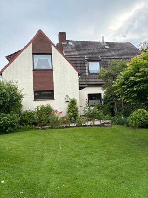 freistehendes 2-Familienhaus mit Garage und Carport in ruhiger Lage im Norden von Bremen/ Ortsteil Rekum – 28777 Bremen – Vorschaubild 2
