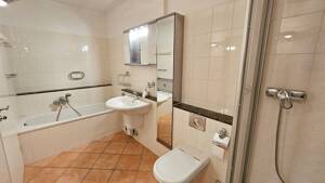 Ein 3-Zimmer-Logenplatz an der Sonne! Komfortwohnung mit Pool- & Saunanutzung in Bergisch Gladbach – 51465 Bergisch Gladbach – Vorschaubild 7