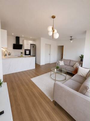 Moderne 3 Zi. Whg./ 2 Bäder, Energiebedarf A+ / FBH / Aufzug / EBK u.v.a.m. käuflich / kein Balkon – 51381 Leverkusen – Vorschaubild 2