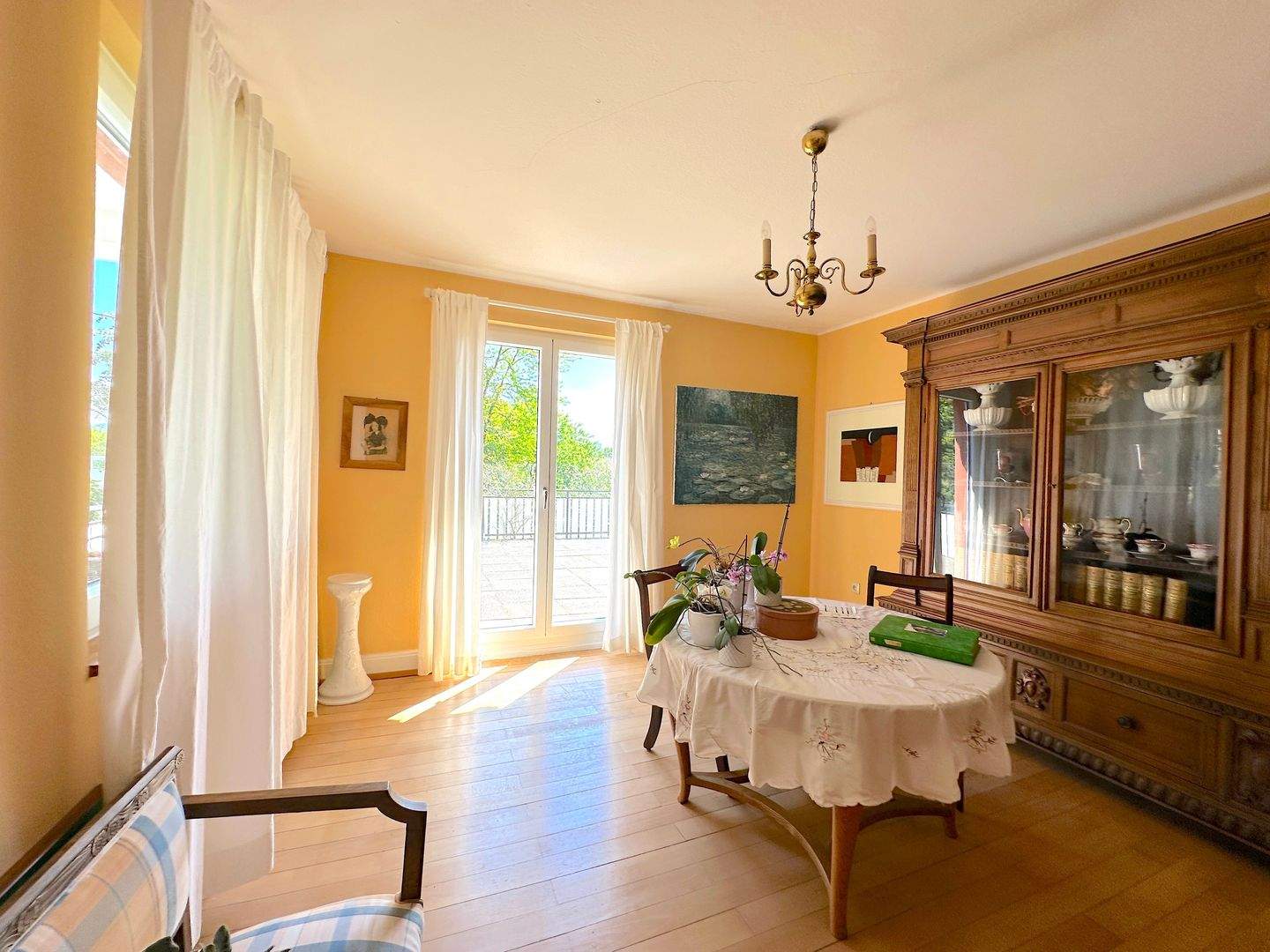 Stilvolle 290 qm Villa mit PV -Anlage am Emilienpark als Ein- oder Zweifamilienhaus nutzbar, grosser Garten, u.v.m. – Grenzach-Wyhlen – Vorschaubild 8