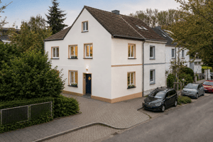 8 Zimmer & 3 Bäder - Vielseitiges Haus mit Dachterrasse in Urdenbach – 40593 Düsseldorf – Vorschaubild 2