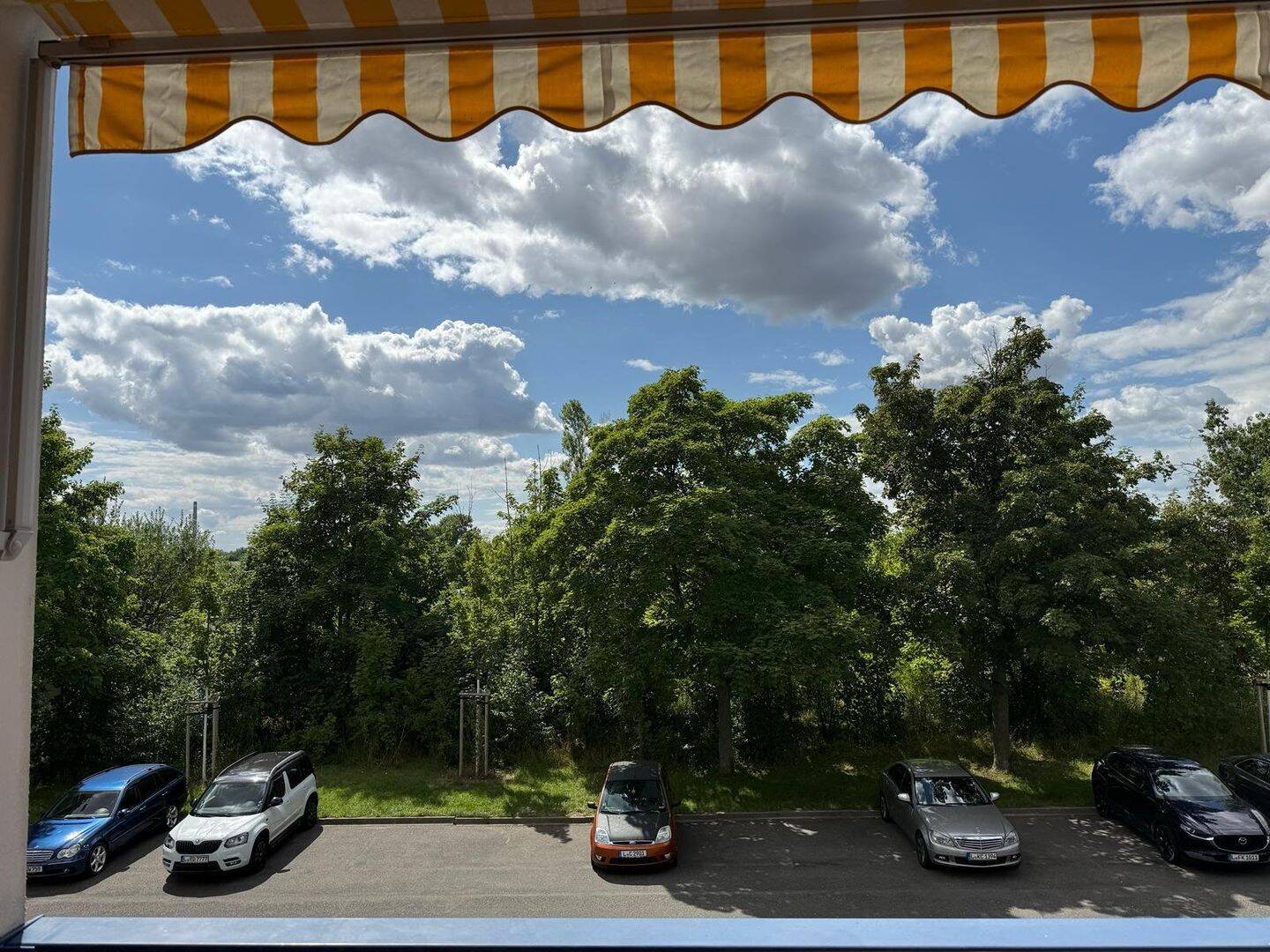 modern sanierte 3 Raumwohnung in der 1 Etage unweit vom Kulkwitzer See – Leipzig – Bild 1 von 9