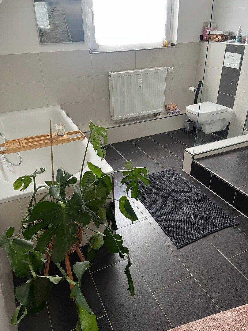 3,5-Zimmer Wohnung in Essen mit 111 m² Wohnfläche / Nutzfläche + Garage + Stellplatz + EBK – Essen – Vorschaubild 8