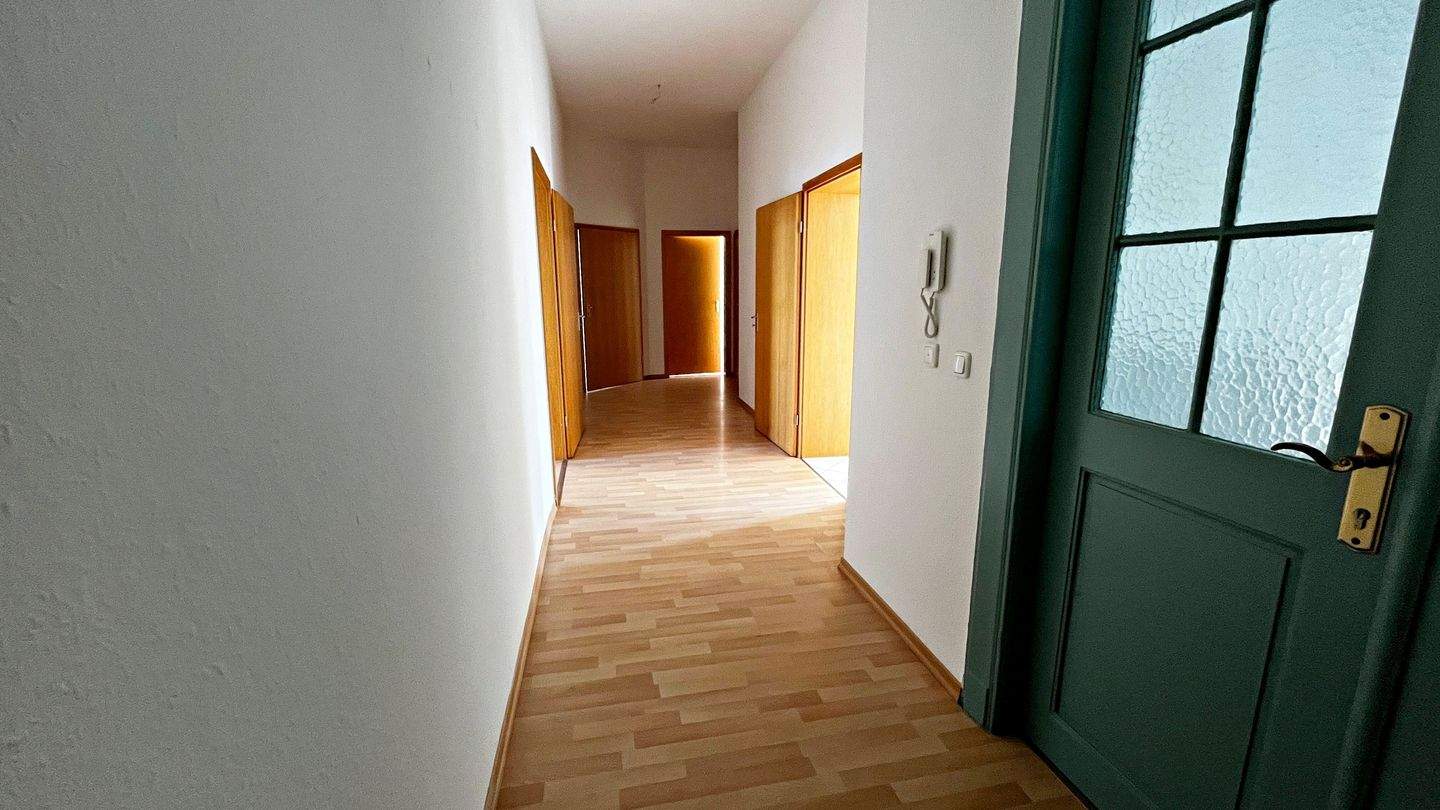 *** Helle 3-Raum-Wohnung mit Balkon *** – Chemnitz – Vorschaubild 2