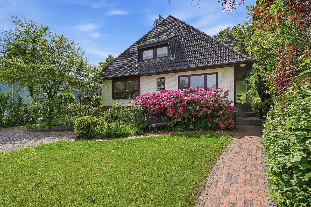 Viel Platz, viel Leben. Eine seltene Gelegenheit in Poppenbüttel – Hamburg – Vorschaubild 2
