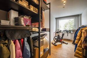 Kernsanierte Wohnung, eingebettet im hauseigenen Park mit Teich, Tennis- und Spielplatz – 22587 Hamburg – Vorschaubild 9