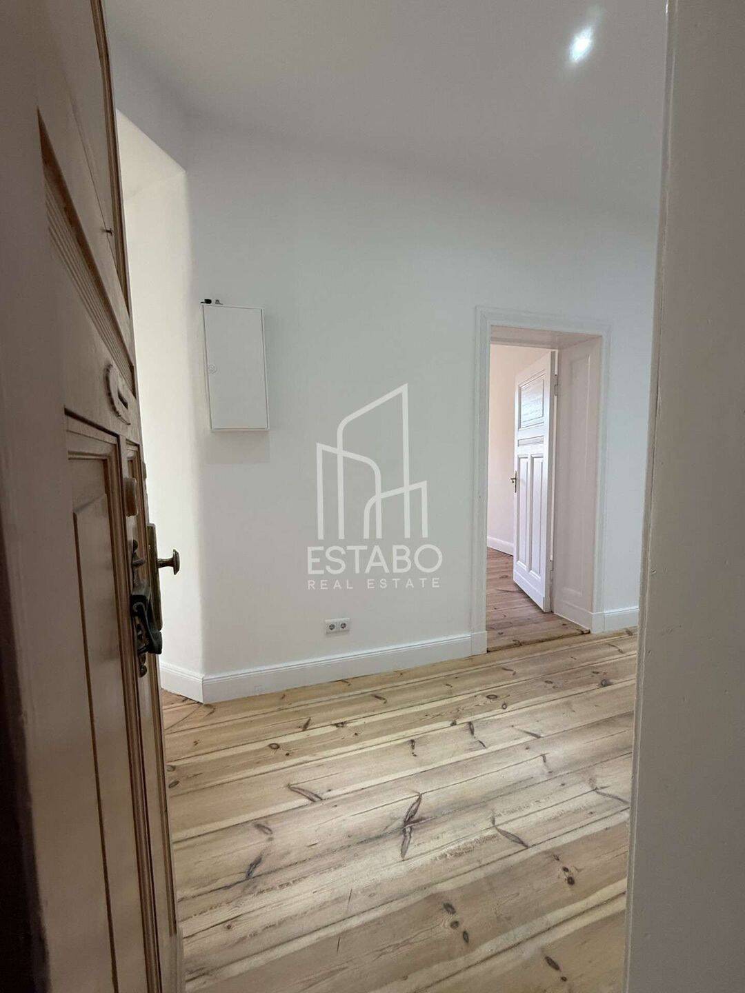 Vermietet- Klassischer Berliner Altbau - 95 m² mit HWR, Balkon & 3 Zimmern im modernisierten Objekt – Berlin – Bild 1 von 9