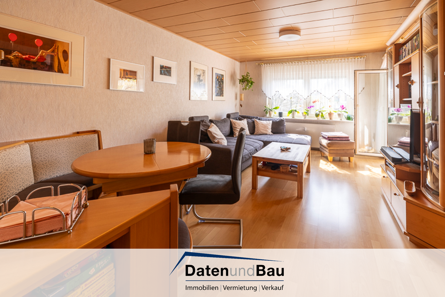 r e s e r v i e r t: Wunderschöne 3 Zi.-Whg. mit Balkon in St. Johannis