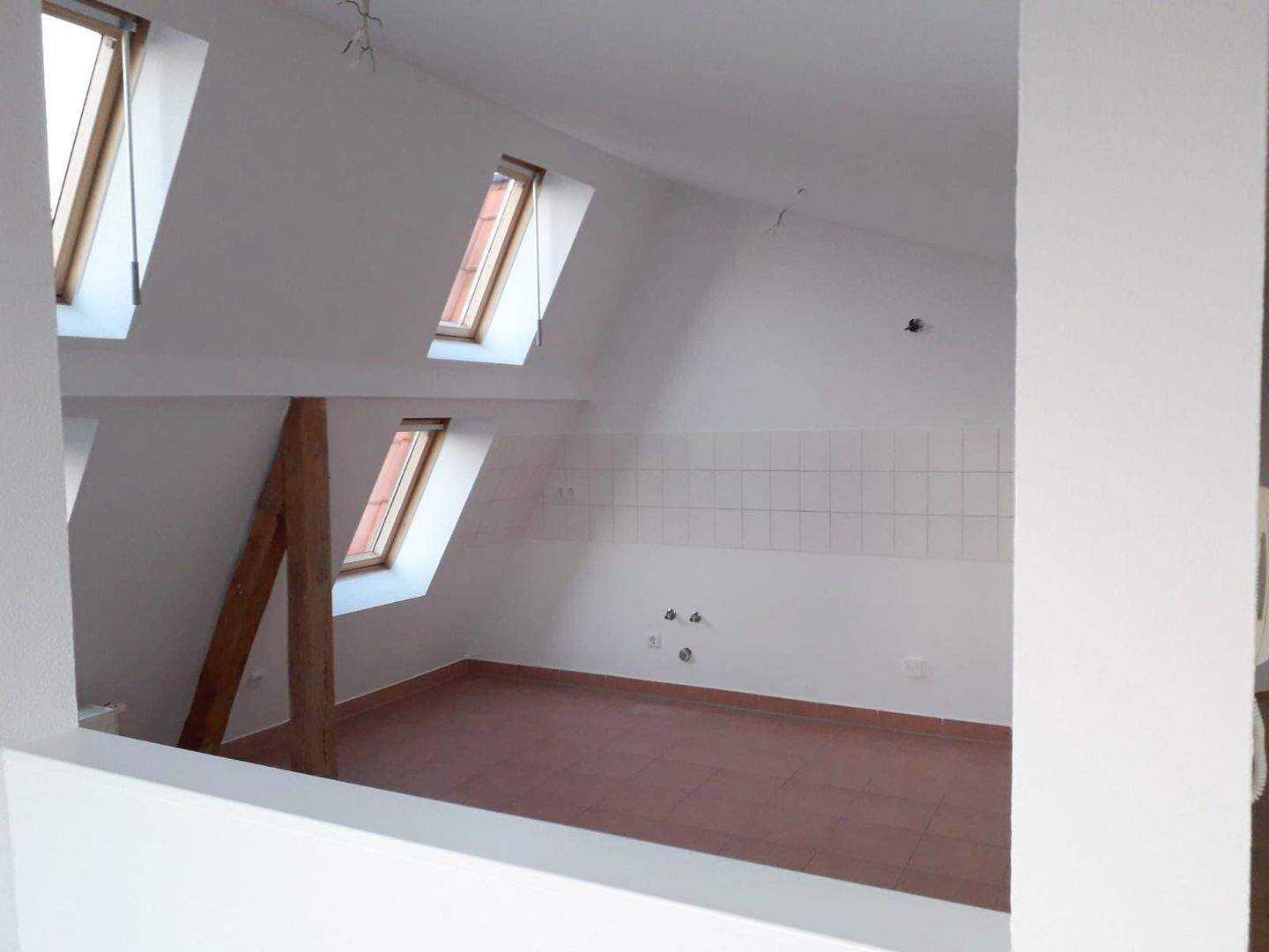 Schöne Dachgeschoss Wohnung mit großer Terrasse – Magdeburg – Vorschaubild 6