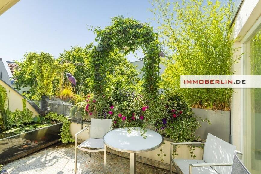IMMOBERLIN.DE - Wohlfühloase nahe Ku'damm! Faszinierende Penthouse-Wohnung mit Lift, Südwestterrasse – Berlin – Vorschaubild 2