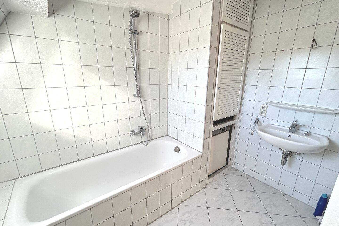 Wohnen unter'm Dach! – Stuttgart – Vorschaubild 8