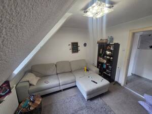 Möblierte 2-Zimmer-Dachgeschosswohnung in ab 07.08. – 90765 Fürth – Vorschaubild 2