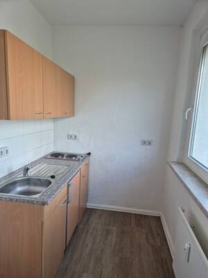 Freie 1Raumwohnung im 4. Obergeschoss mit EBK – 4349 Leipzig – Vorschaubild 4