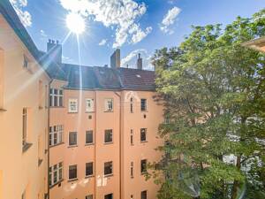 ARNIMKIEZ! SUPERHELLE UND KLASSISCHE ALTBAUWOHNUNG! RUHIGE LAGE IM SEITENFLÜGEL! PROVISIONSFREI! – 10439 Berlin – Vorschaubild 3