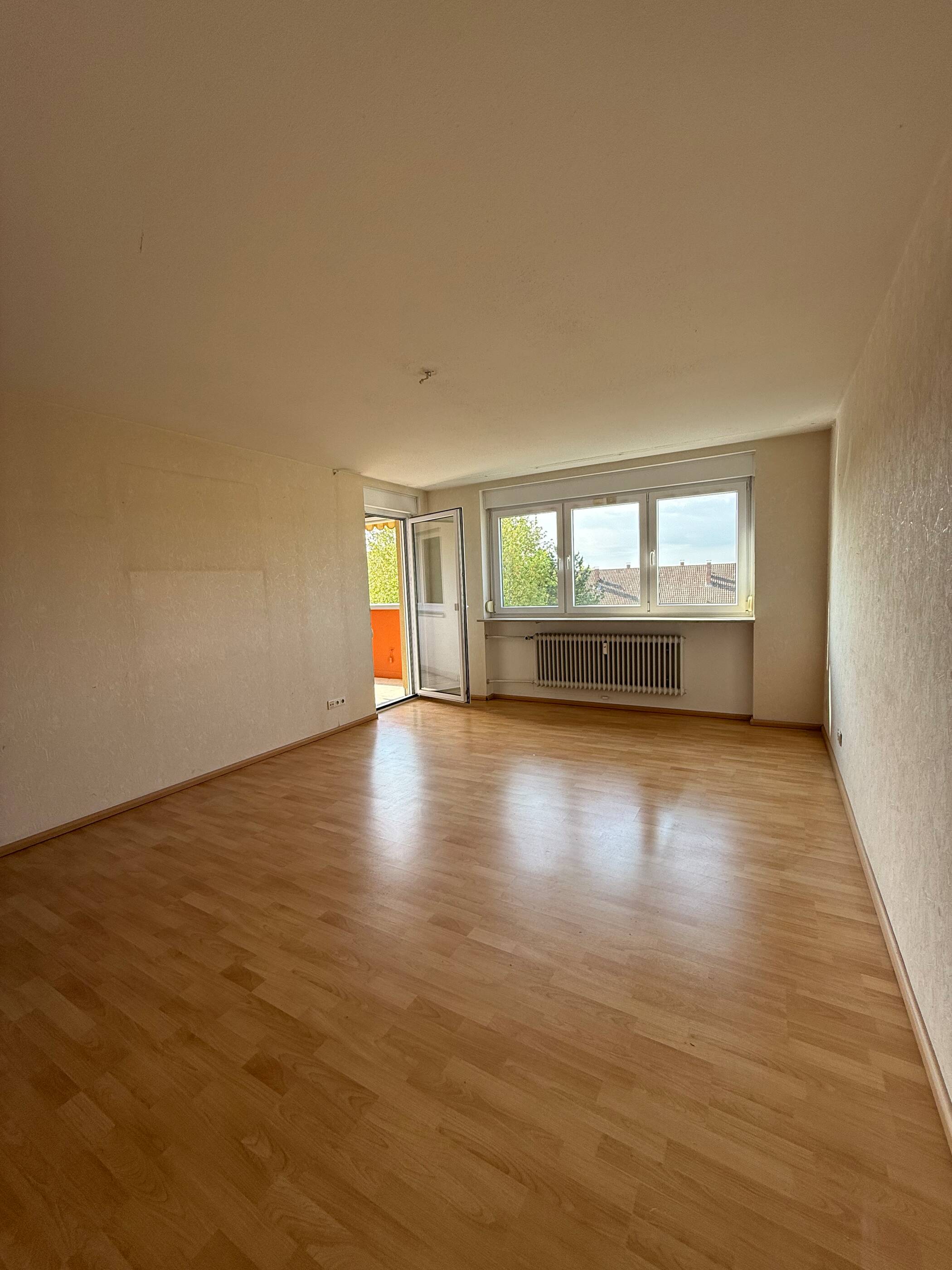 Grünes Wohnidyll trifft clevere Investition – 3-Zimmer-Wohnung mit Balkon in Nürnbergs grüner Gartenstadt – Nürnberg – Vorschaubild 4
