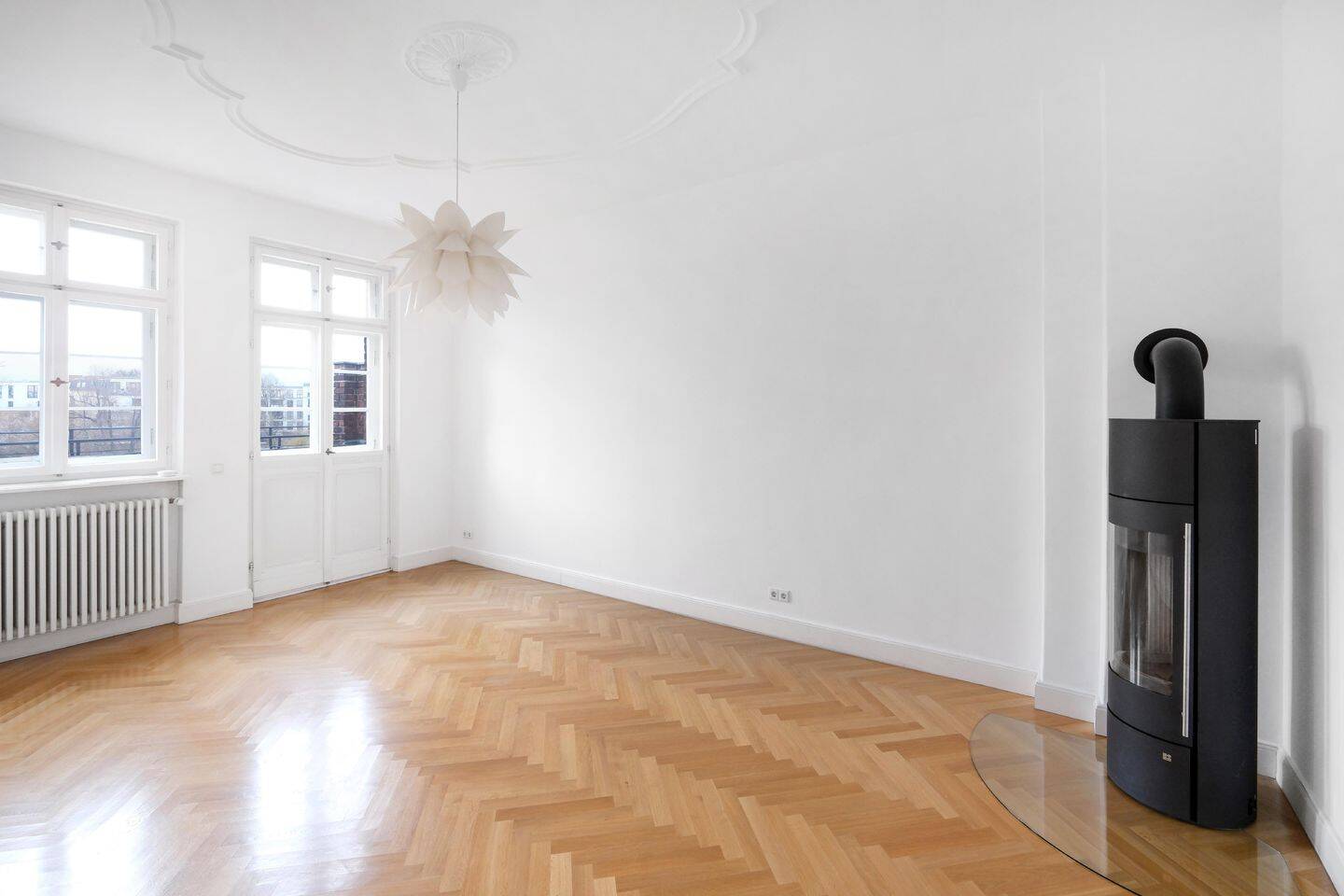Jugendstiljuwel mit Seeblick in denkmalgeschütztem Gebäude mit ausbaufähigem Dachgeschossrohling – Berlin – Vorschaubild 3
