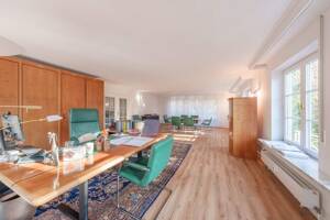 Stilvolle Stadtvilla-Wohnung mit großzügigem Raumgefühl in Heilbronner Toplage – 74074 Heilbronn – Vorschaubild 3