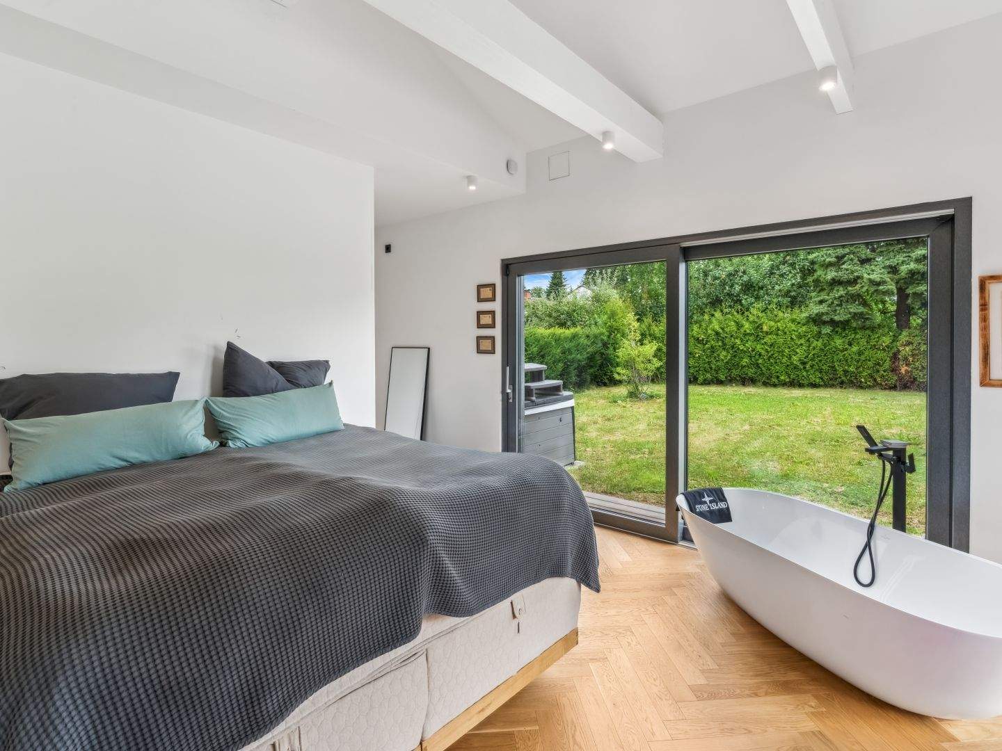 Traumhaftes Einfamilienhaus / Bungalow in Neu-Ulm/Pfuhl - mit Wellnessoase und Top-Ausstattung – Neu-Ulm – Vorschaubild 7