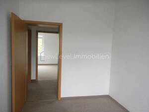 günstige 1,5 Zimmerwohnung mit Balkon – 8525 Plauen – Vorschaubild 4