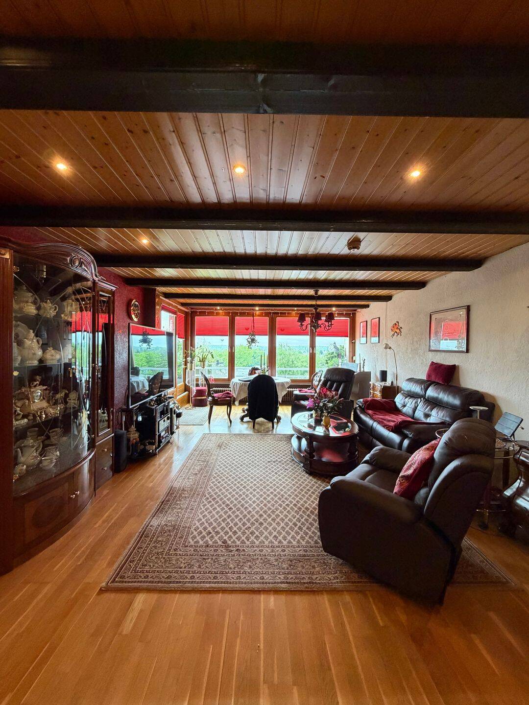 125m2 Wohnkomfort - Terrasse, Pool, & top Lage in den hängenden Gärten