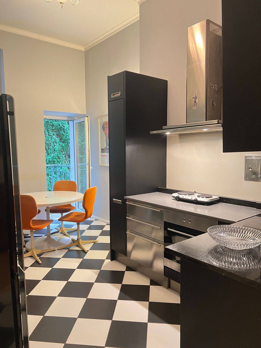 Stilvolle 2,5-Zimmer-Altbauwohnung im begehrten Bayerischen Viertel - nahe Viktoria-Luise-Platz – Berlin – Vorschaubild 9