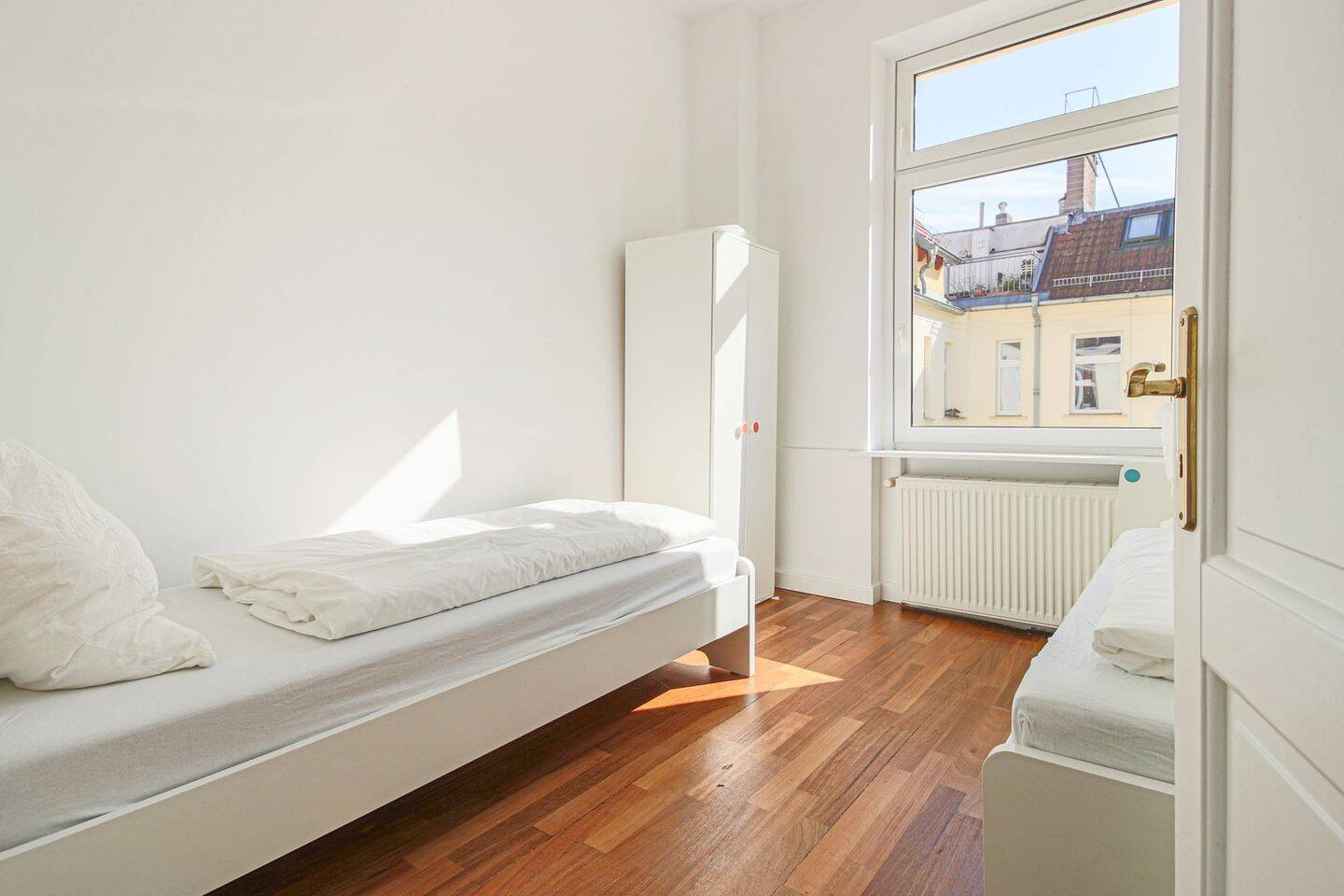 Licht, Luft & Luxus über Berlin - Traumhafte Dachgeschosswohnung mit Weitblick in Moabit – Berlin – Vorschaubild 3