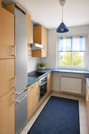 Sonnige 4-Zimmer-Maisonettewohnung mit 4 Südwest Balkonen inkl. Tiefgaragenstellplatz in Fürth - Nähe Wiesengrund – 90762 Fürth – Vorschaubild 5