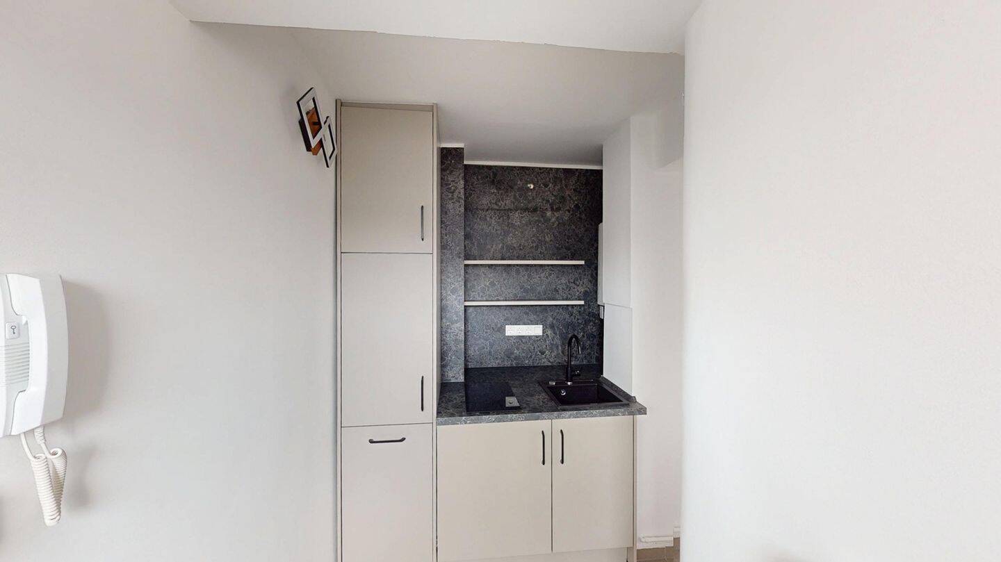 Koffer auspacken, fertig: Moderne Wohnung im Herzen Kölns – Köln – Vorschaubild 7